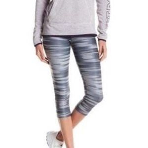 NWT NIKE STRIPED PATTERN DRI-FIT LEGGINGS